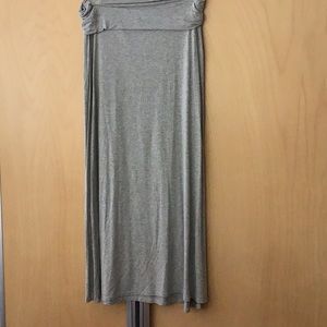 🔥🔥Sz L Azules grey skirt🔥🔥